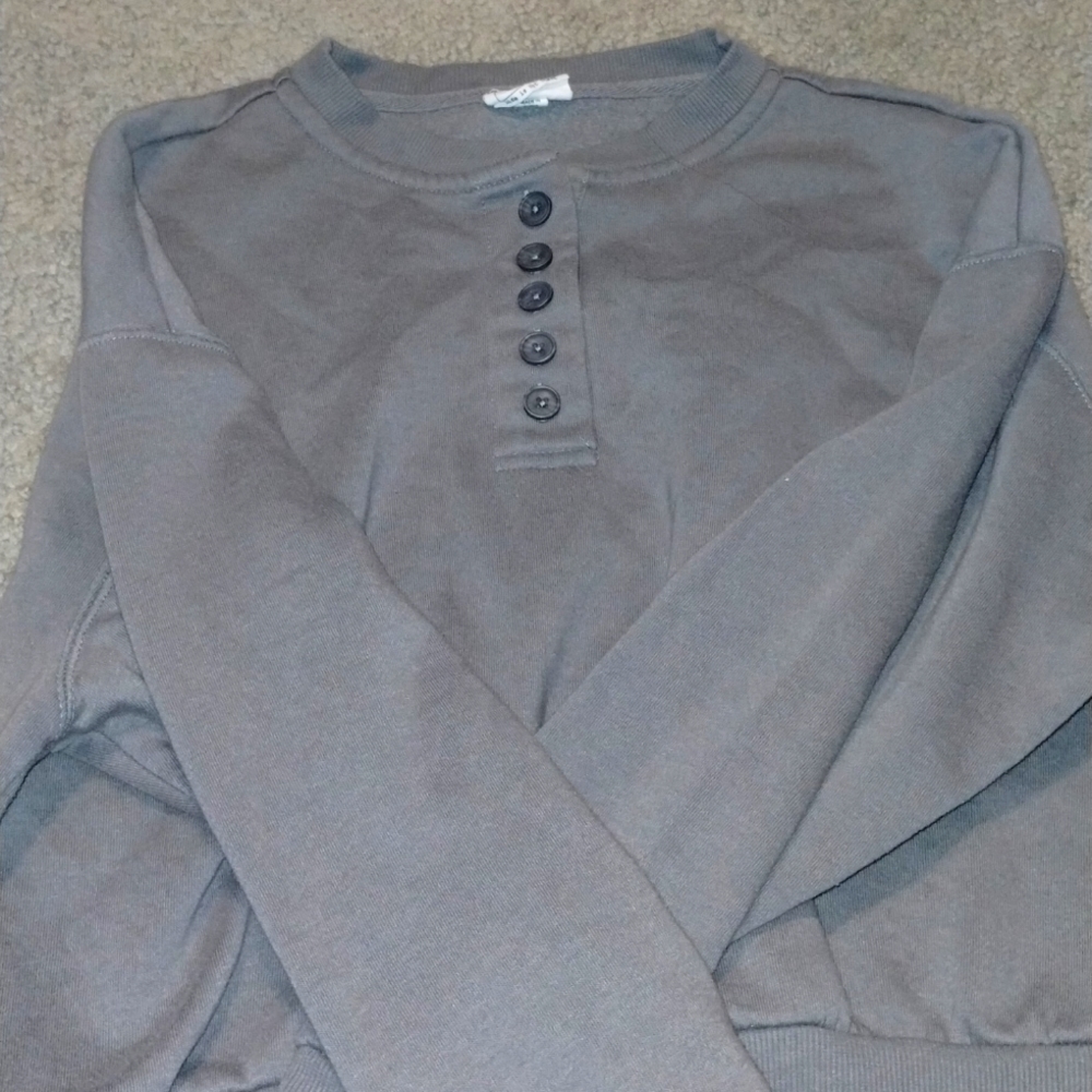 Cropped sweater